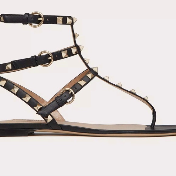 Valentino Rockstud Flat Flip Flop - Picture 2 of 10